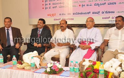 Ministers honoured at Bishop House